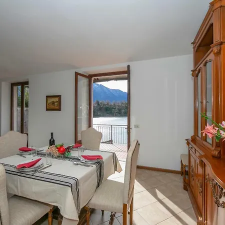 Apartman Sleeps 6 Wifi *